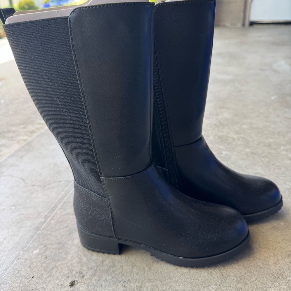 Women's Black Knee-High Boots
